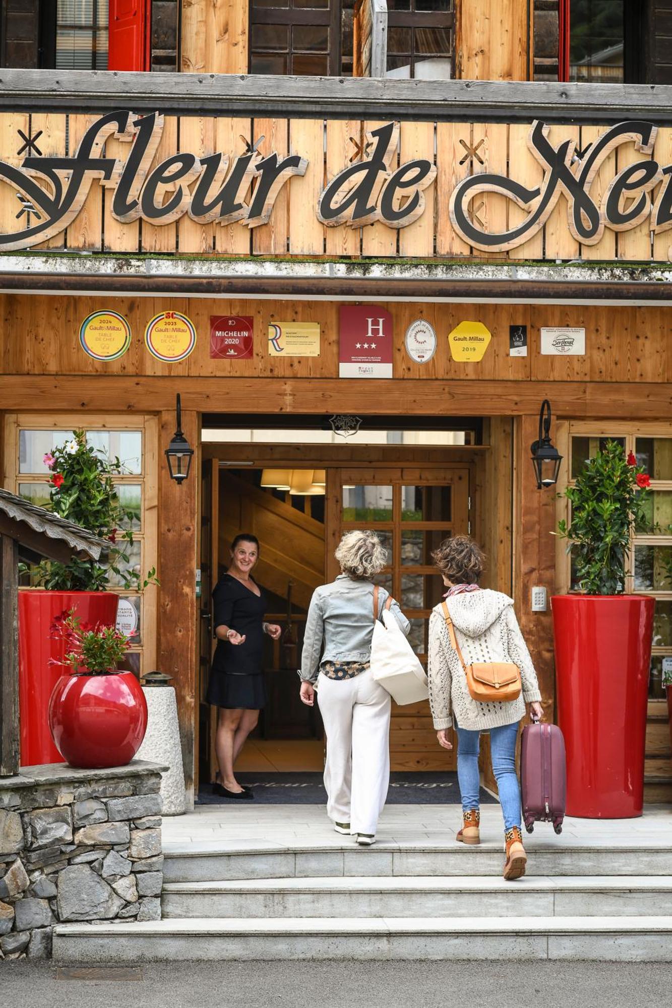 Fleur De Neige Châtel מראה חיצוני תמונה